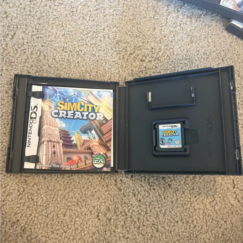 SimCity Creator for Nintendo DS - Picture 2 of 2